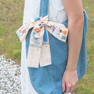 【香港手绘长丝巾】 米黄色 TWILLY 丝巾配丝巾扣礼盒/香港礼品