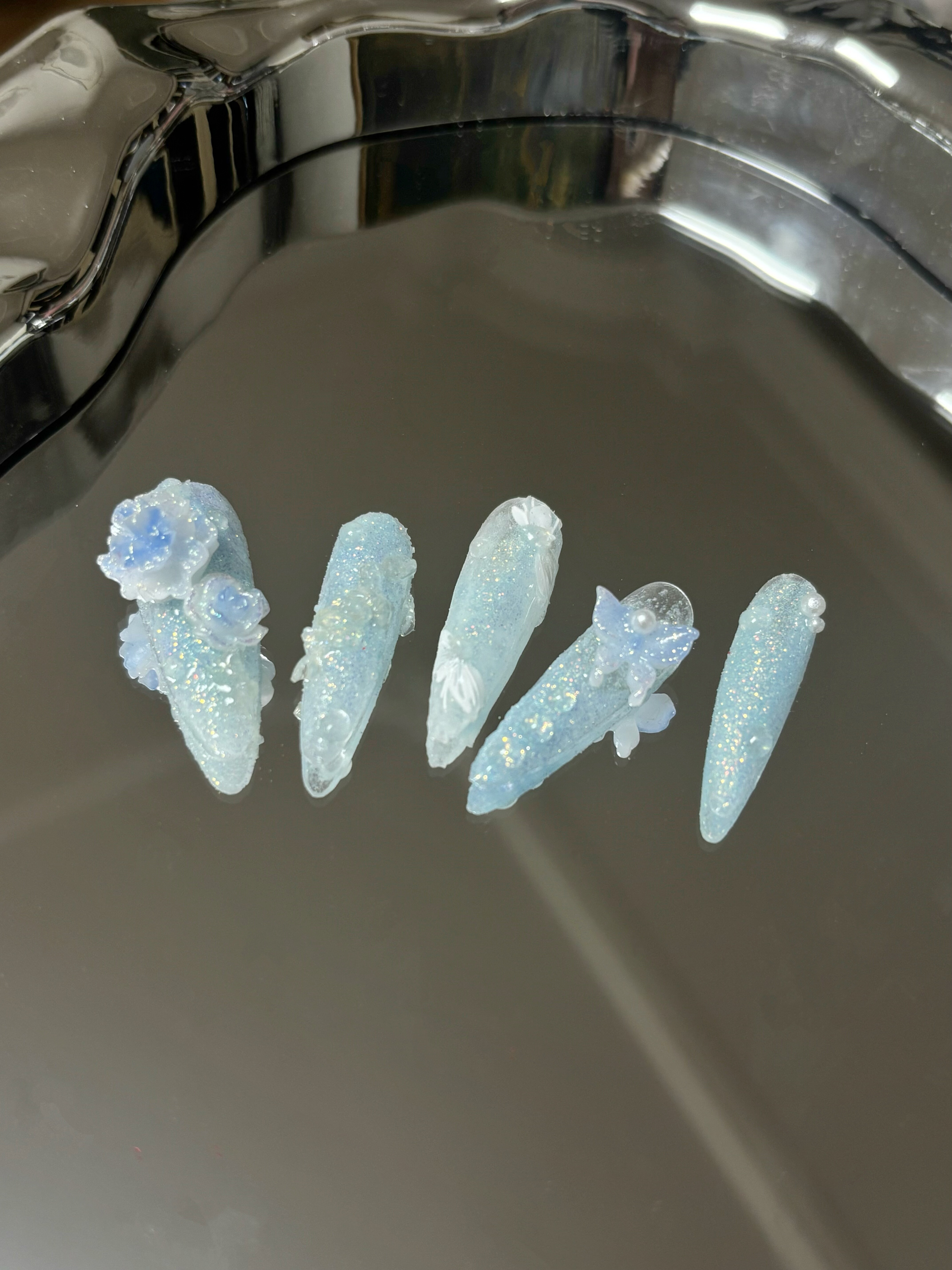 海岚花汀 山黛序原创手工穿戴甲淡蓝色调海洋清透质感花朵