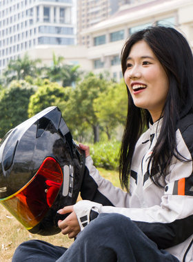 LS2四季通用碳纤维摩托车FF813头盔男女机车赛车全盔防雾大尾翼