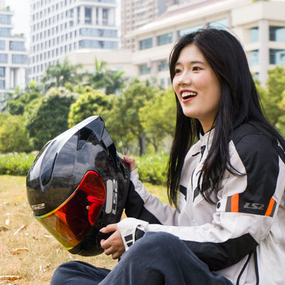 LS2碳纤维全盔头盔防雾大尾翼