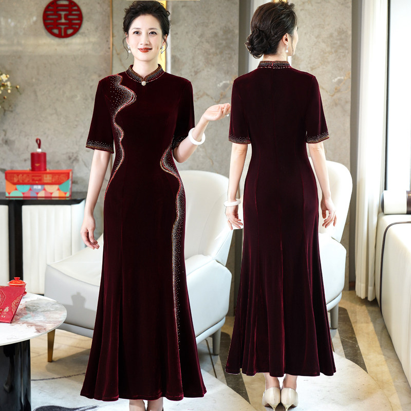 喜婆婆婚宴改良旗袍礼服新娘妈妈金丝绒裙子中老年高端气质长裙女