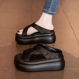 高级感厚底凉拖鞋女鞋夏外穿配裙子2025新款松糕高跟海边沙滩凉鞋