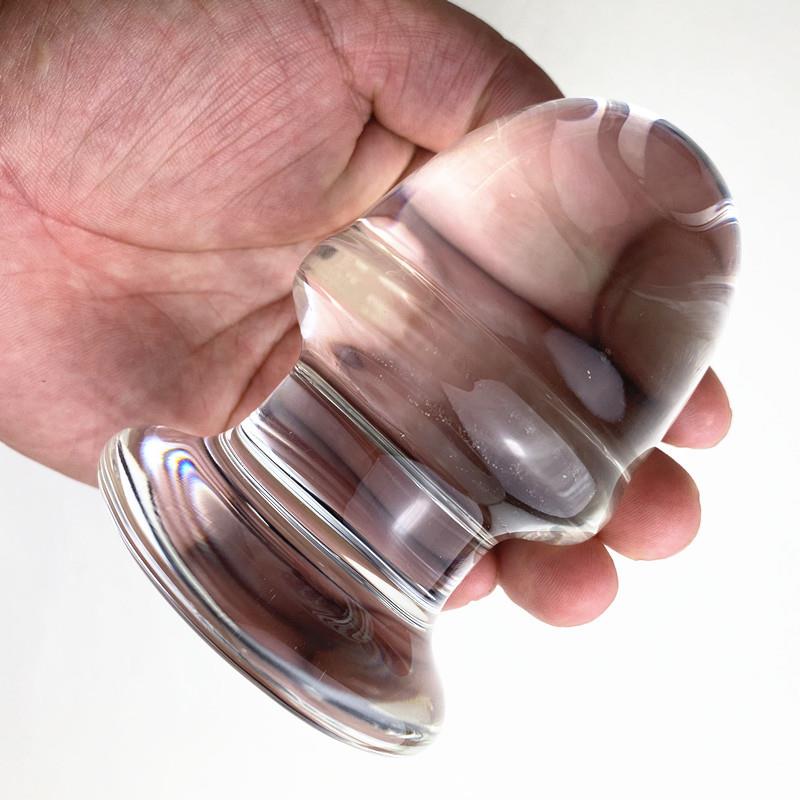 A glass-made anus used as a masturbation toy
