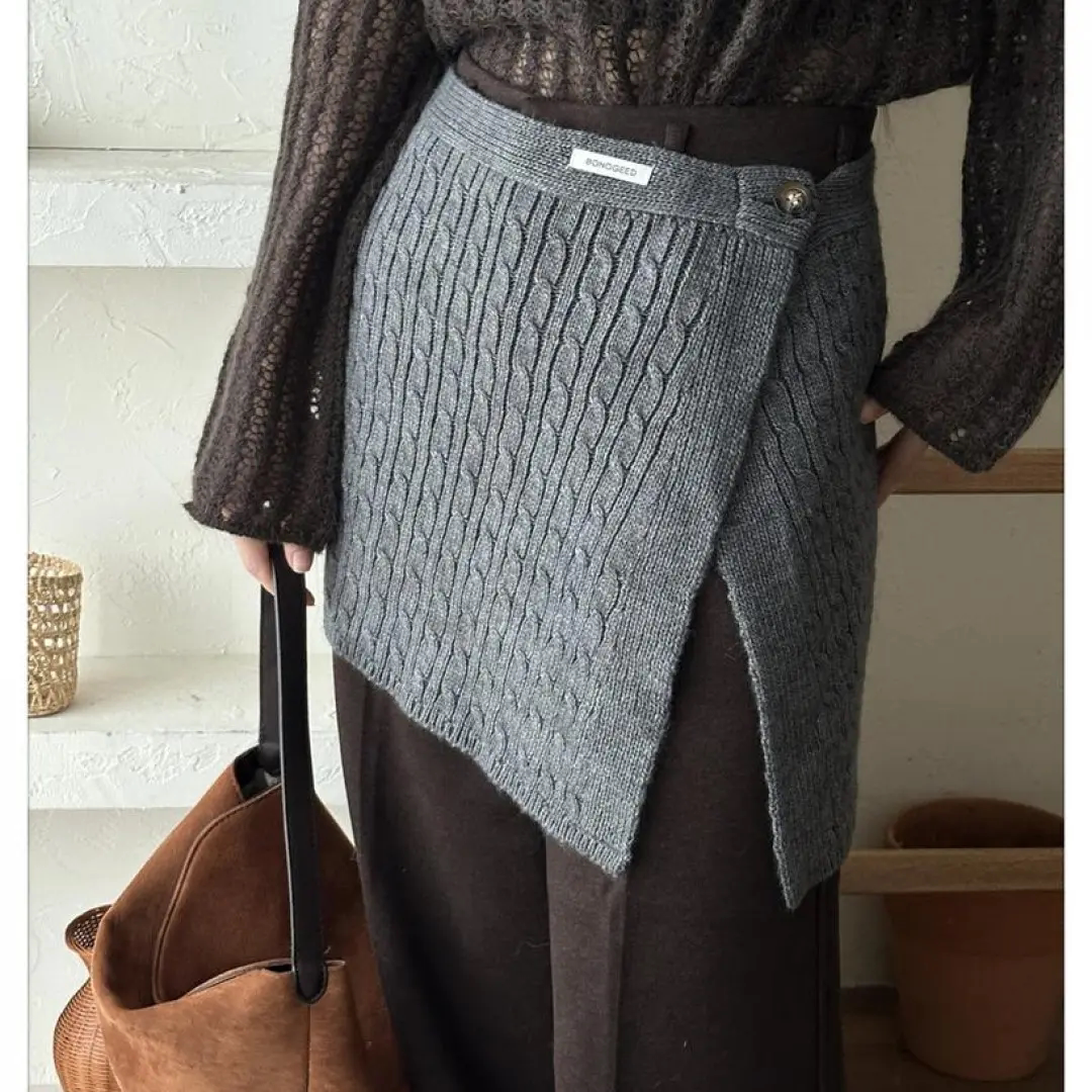 韩国时尚单品含羊毛麻花屁帘女小众秋冬叠穿氛围感半身裙藏肉围腰