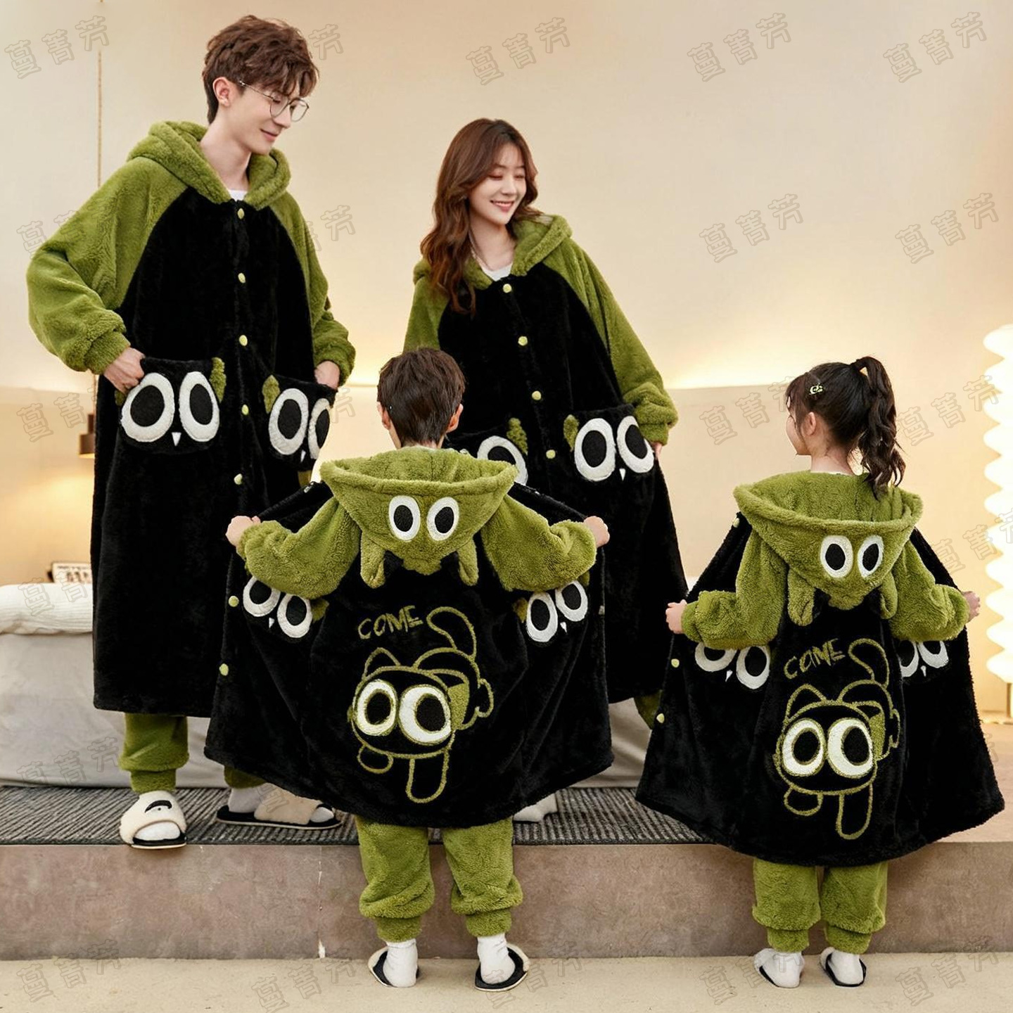 冬季珊瑚绒一家四口罗小黑睡袍