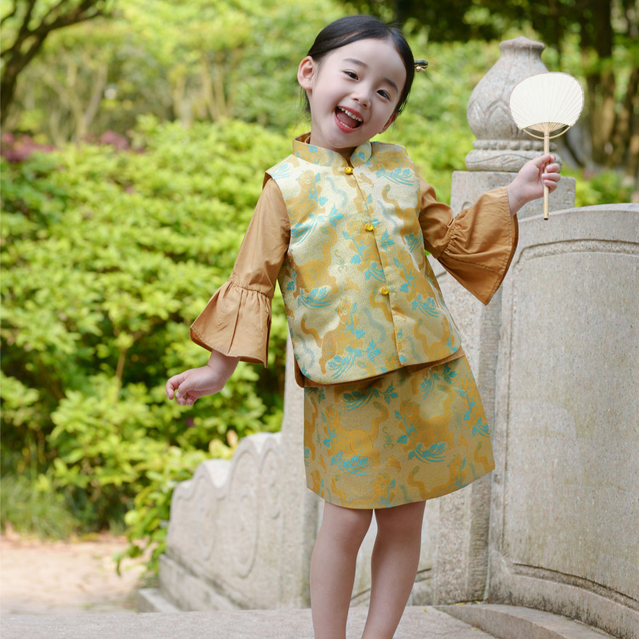 新款女童虎虎生威宽松新中式马甲