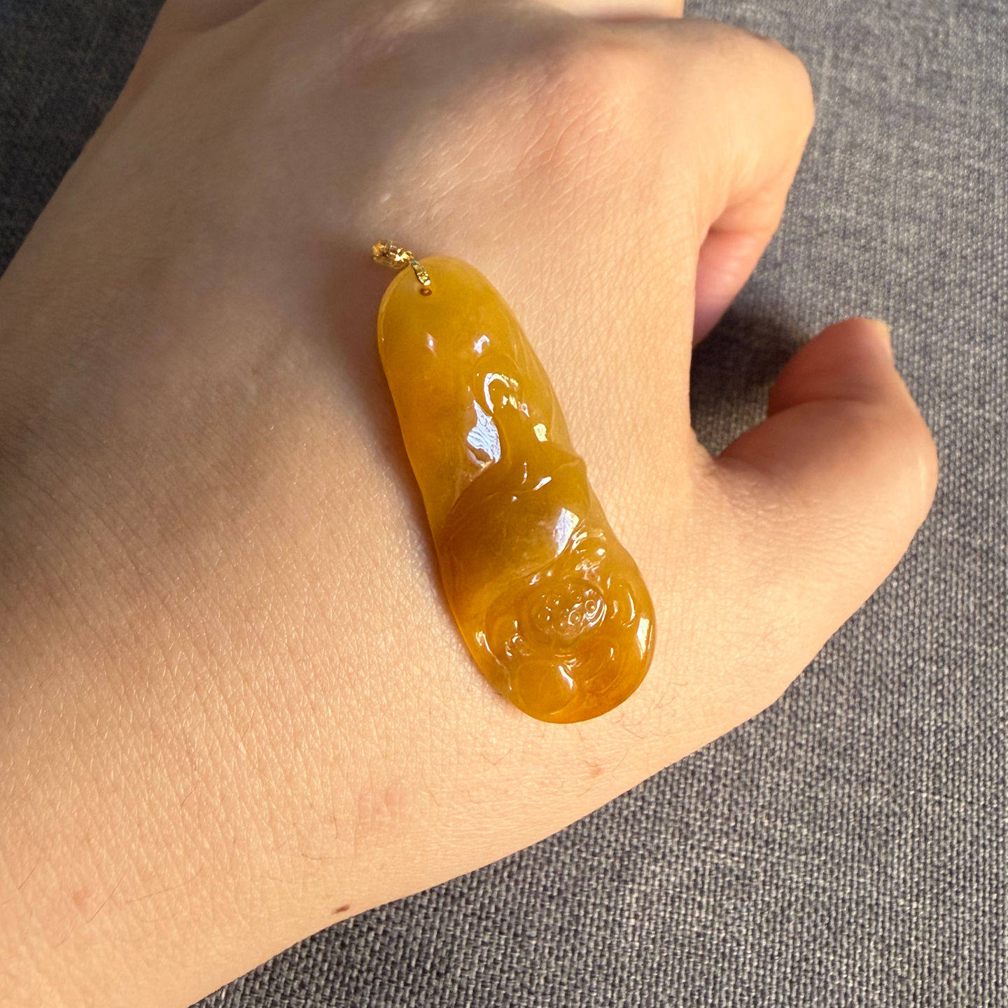 冰黄翡悟道翡翠吊坠天然缅甸A货玉石花开见佛挂件18K金扣头锁骨坠