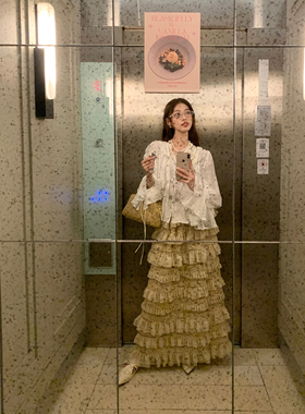 SourceWithU布达佩斯 重工波点提花蕾丝拼接蛋糕小众层次感半身裙