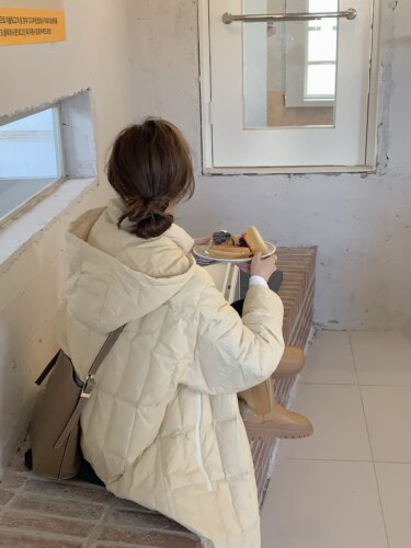 韩妹过冬标配小方块连帽羽绒服