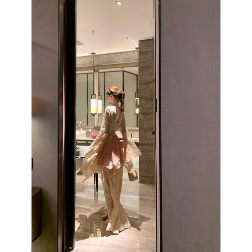 SourceWithU 小田同款生日裙2色手工蕾丝拼接双层裙摆连衣裙女