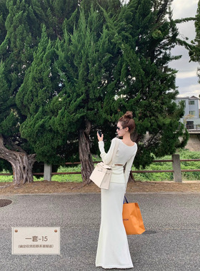 SourceWithU 入冬bi备 2色羊毛混纺背后露肤针织内搭半裙套装秋冬