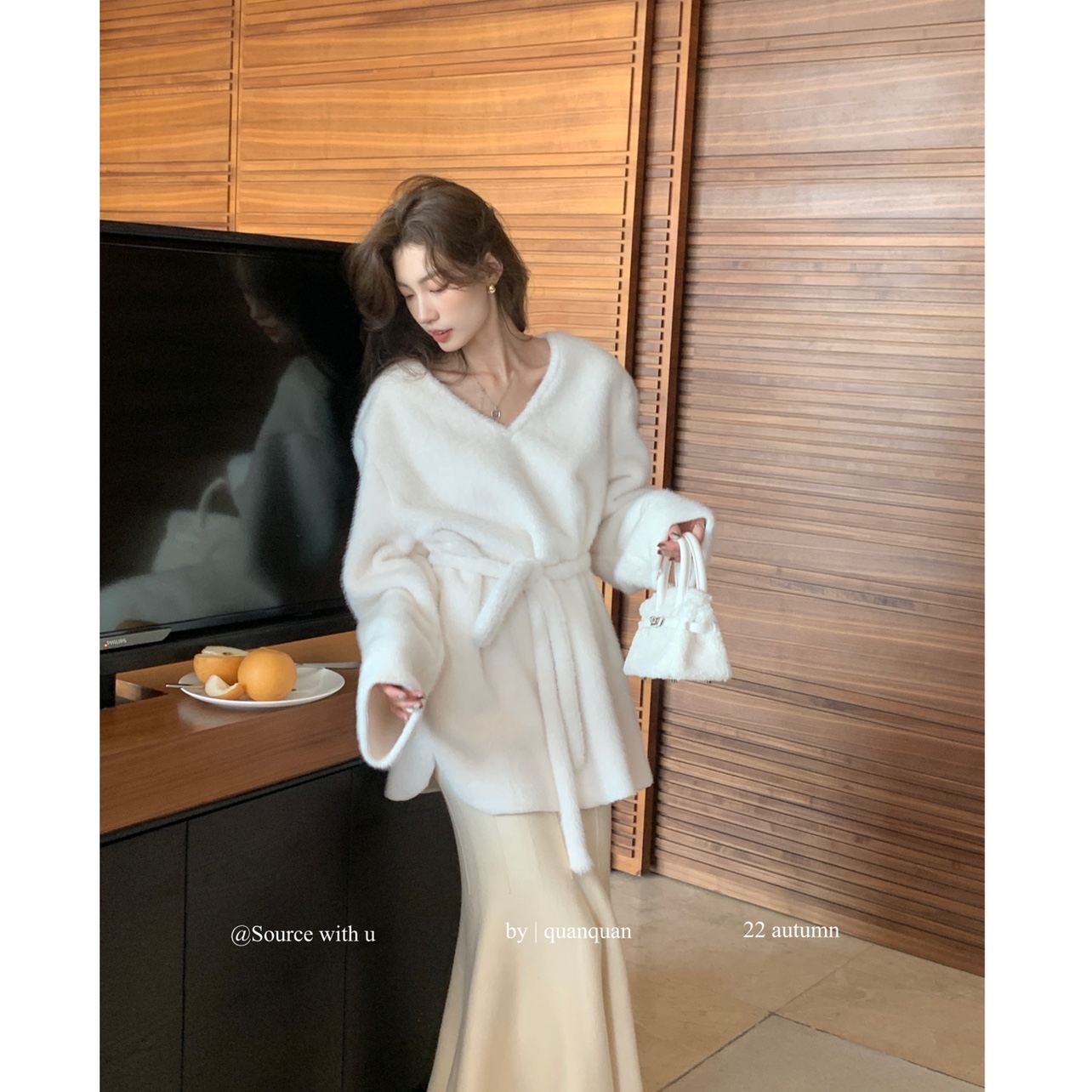 SourceWithU 节日战袍 仙子毛茸茸V领收腰皮草外套女收腰毛绒上衣