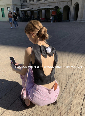 SourceWithU  罗马假日 山茶花露背小香风背心女黑色短款度假上衣