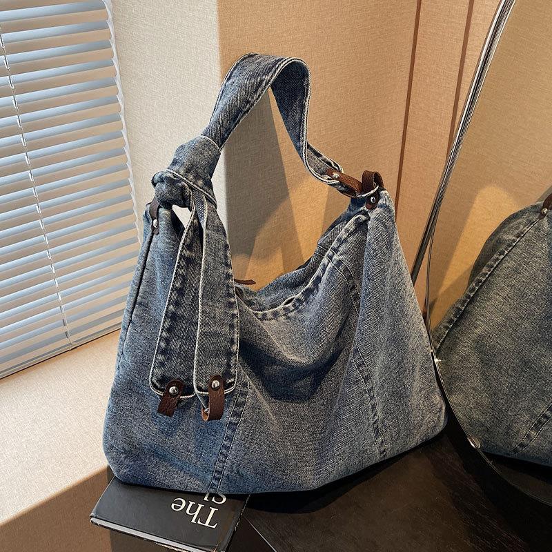 Lee Vsasi牛仔布腋下包包女2025新款时尚大容量斜挎包通勤单肩包