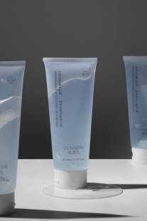OUMEISHI欧媄氏多肽冰晶保湿补水种钻控色修复