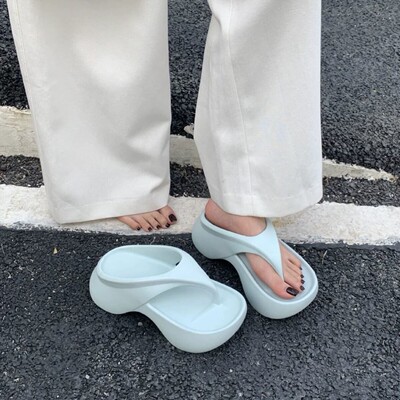 小个子增高7cm厚底人字拖女夏季新款外穿时尚防滑夹趾沙滩凉拖鞋