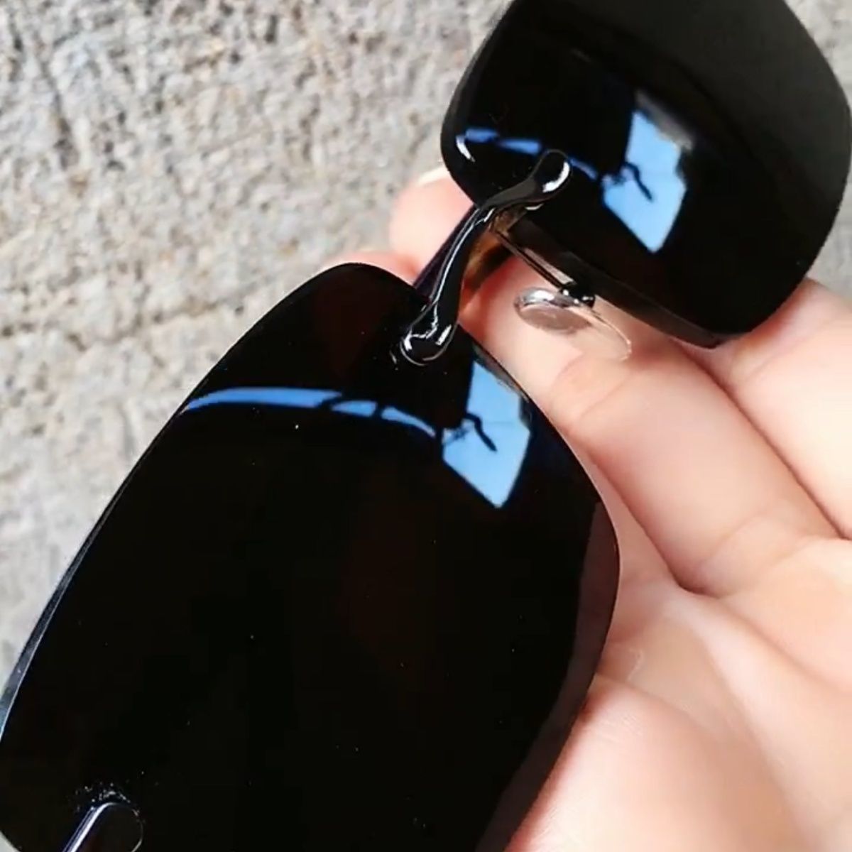 【厂家直销】中老年高档无框太阳镜高清护目防蓝光气质男女同款