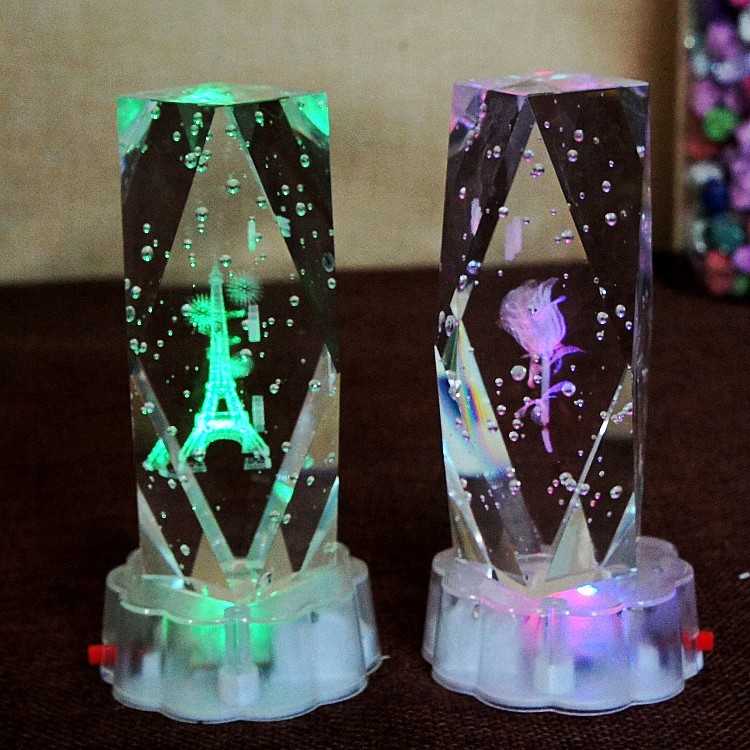 地摊货情人季3D内雕工艺品 带LED灯水晶 铁塔玫瑰摆件4乘10大八角