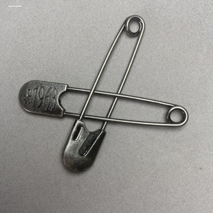 黄金色宝宝别针孕妇婴儿外出平安挂件古法沙金虎手工红绳胸针