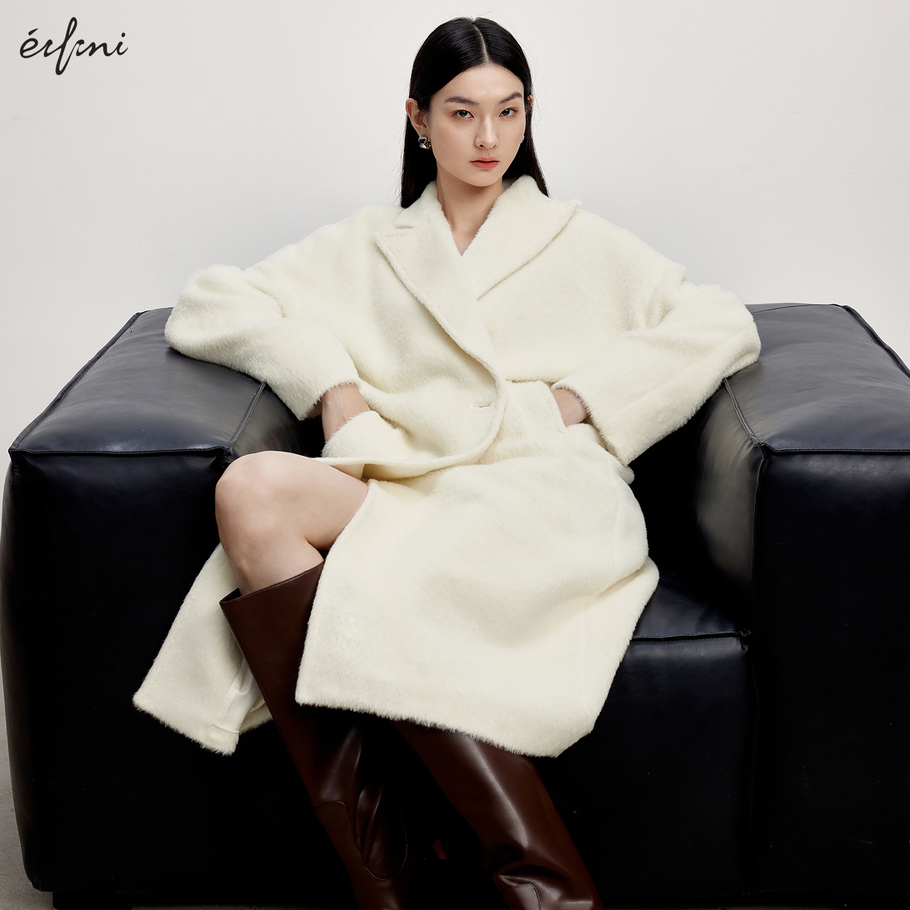 伊芙丽outlets店高级苏力长毛羊驼毛经典白色长款大衣秋冬外套女