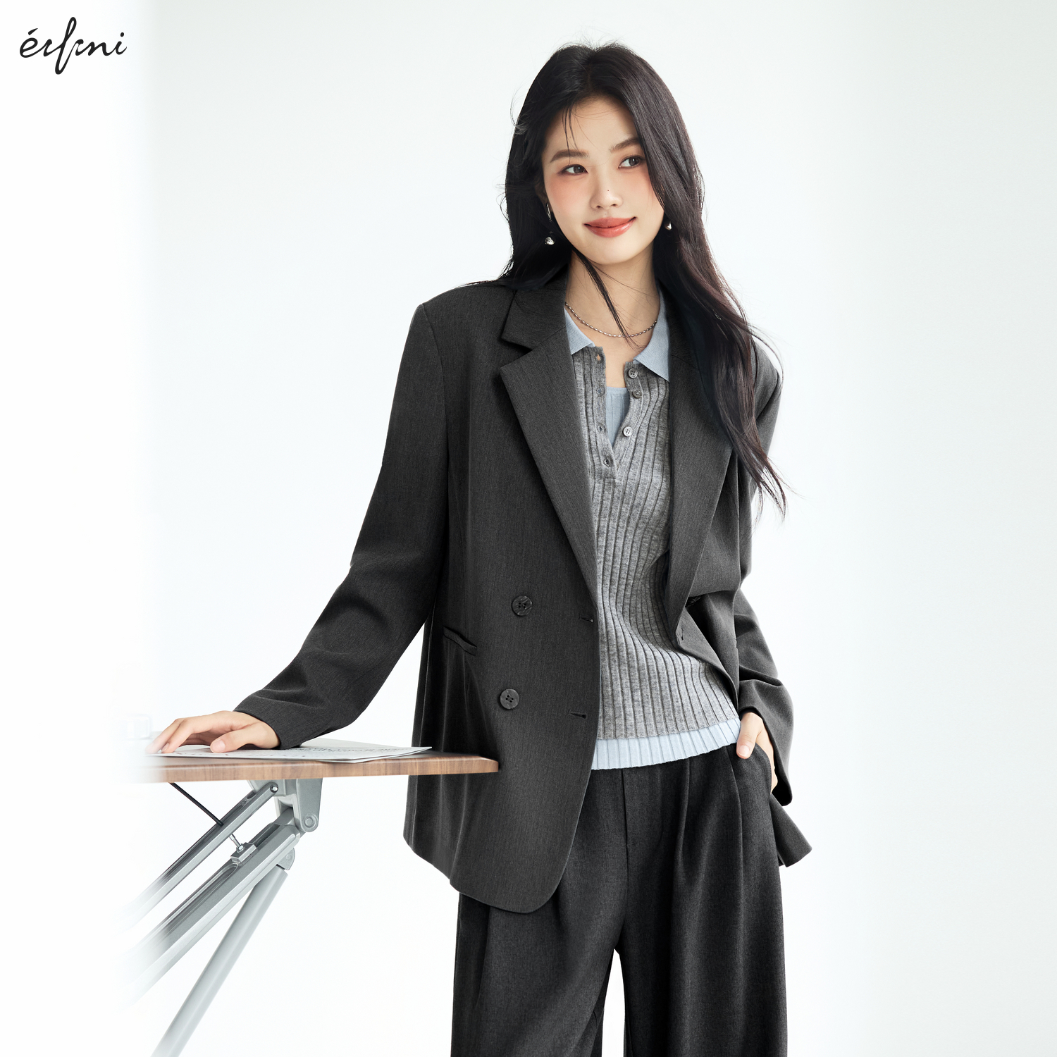 伊芙丽半里灰色双排扣轻职场百搭休闲西装外套女2025秋季新款