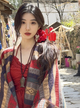 波西米亚风红色旅游披肩女外搭2025新款复古民族风氛围感披风斗篷