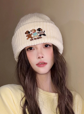 可爱小狗刺绣白色防寒毛线帽女秋冬季大头围保暖登山套头针织帽子