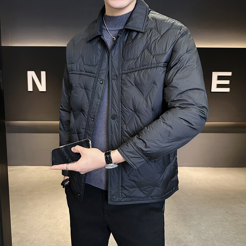 高端90绒羽绒服男轻薄款冬季2025新款潮牌痞帅短款翻领羽绒外套男