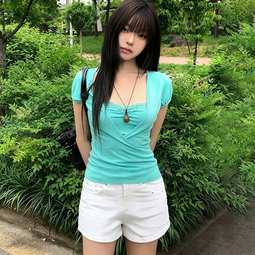 森系简约蕾丝拼接泡泡短袖上衣