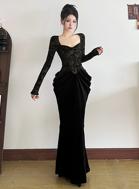 SylCue 名媛氛围感黑色高级植绒晚礼服连衣裙修身显瘦长裙子百搭