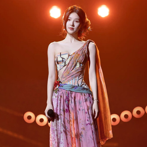 赵露思同款格纹油画印花连衣裙女