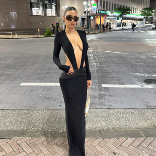 潮酷包臀裙 连衣裙个性 SylCue 欧美性感辣妹风设计感深V领镂空长袖