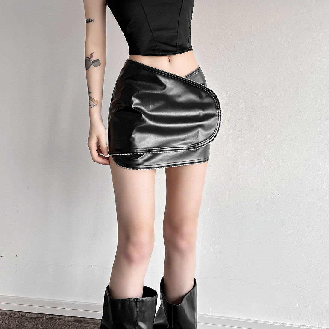 黑色高腰显瘦半身裙百搭包臀裙女