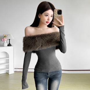 t恤百搭显瘦短上衣 辣妹风毛毛拼接性感一字肩长袖 SylCue 秋冬时尚