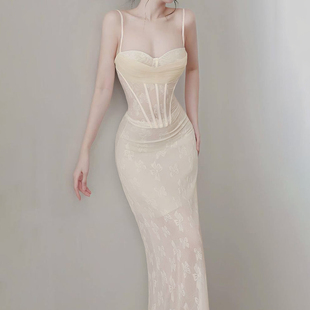 SylCue 名媛千金辣妹风蕾丝钩花束腰吊带背心包臀半身裙气质套装