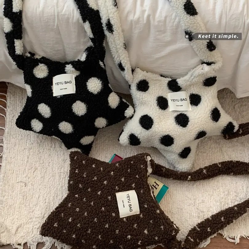 韩系毛茸茸包包女款爆款2025新款冬季百搭毛绒包小众时尚斜挎包