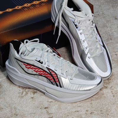 李宁 超轻2025 Ultra Light 减震轻便 低帮篮球鞋ABAV007