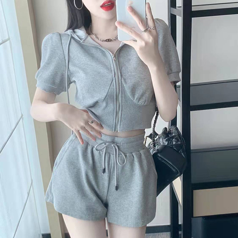 运动休闲套装女春夏2024新款盐系炸街卫衣短裤薄款时尚减龄
