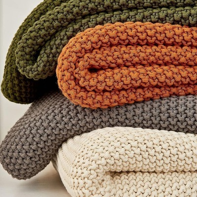 Knittedaircoblkpsofv