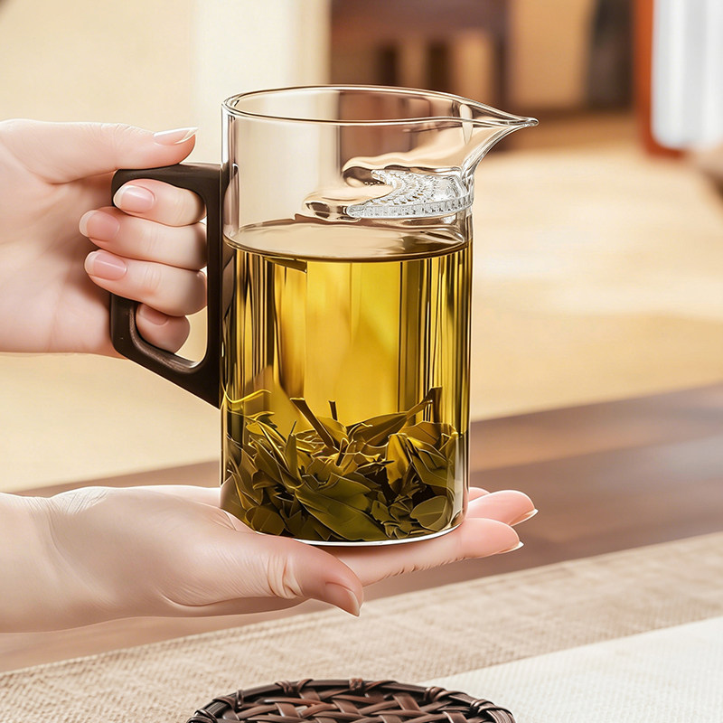 高端耐热玻璃茶水分离月牙杯图片