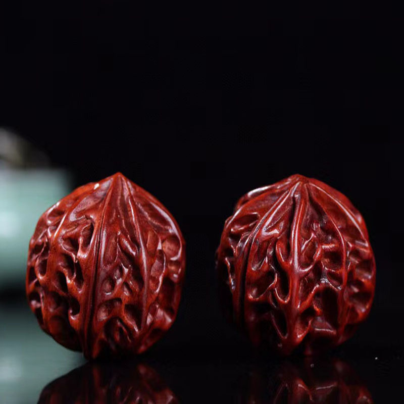 小叶紫檀核桃手把件健身球把玩实木保健球中老年人文玩送礼