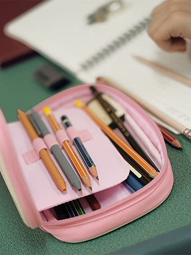 Вместительный и большой детский пенал для школьников для мальчиков