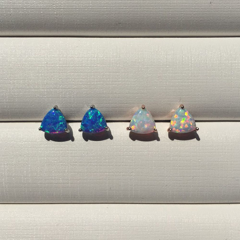 三角形蓝白欧泊耳钉甜美S925银女