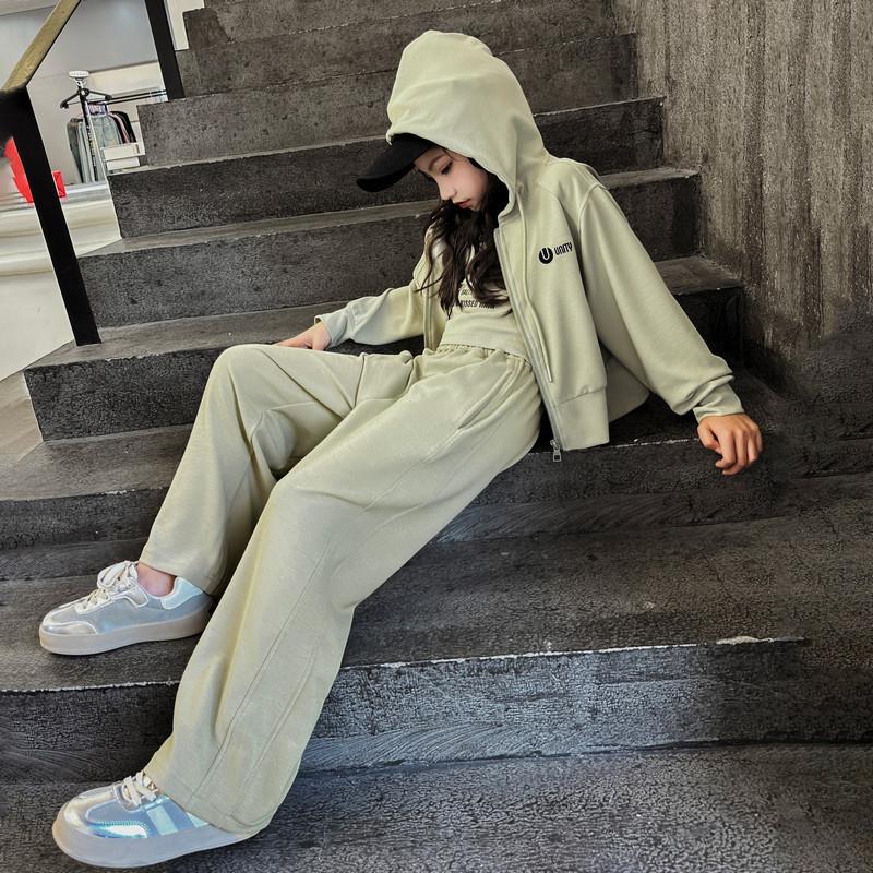 女孩春秋季卫衣套装2026新款初中生女生运动背心三件套女大童春装