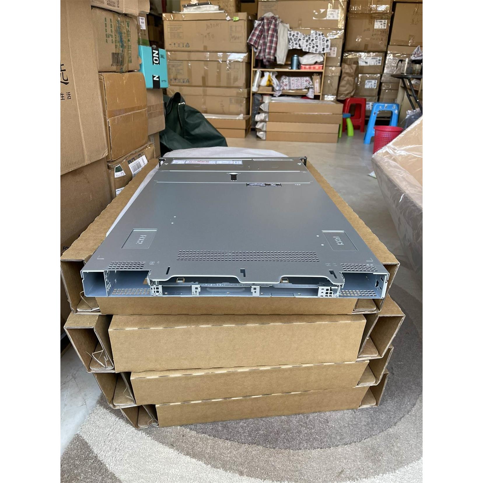 / Poweredge R650 R6525 机箱 2.5寸10盘位机箱 空机壳议