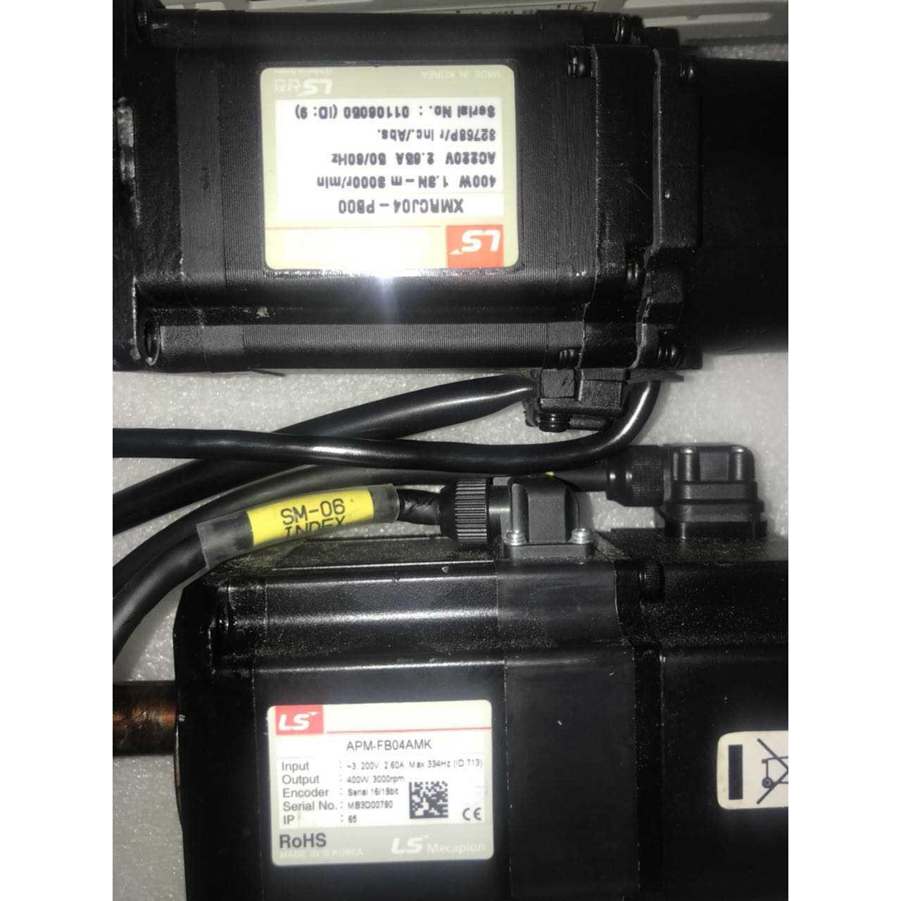 LS韩国伺服电机。APM-FB04AMK.XMRCJ04-PB00.二手设备拆机。400W.