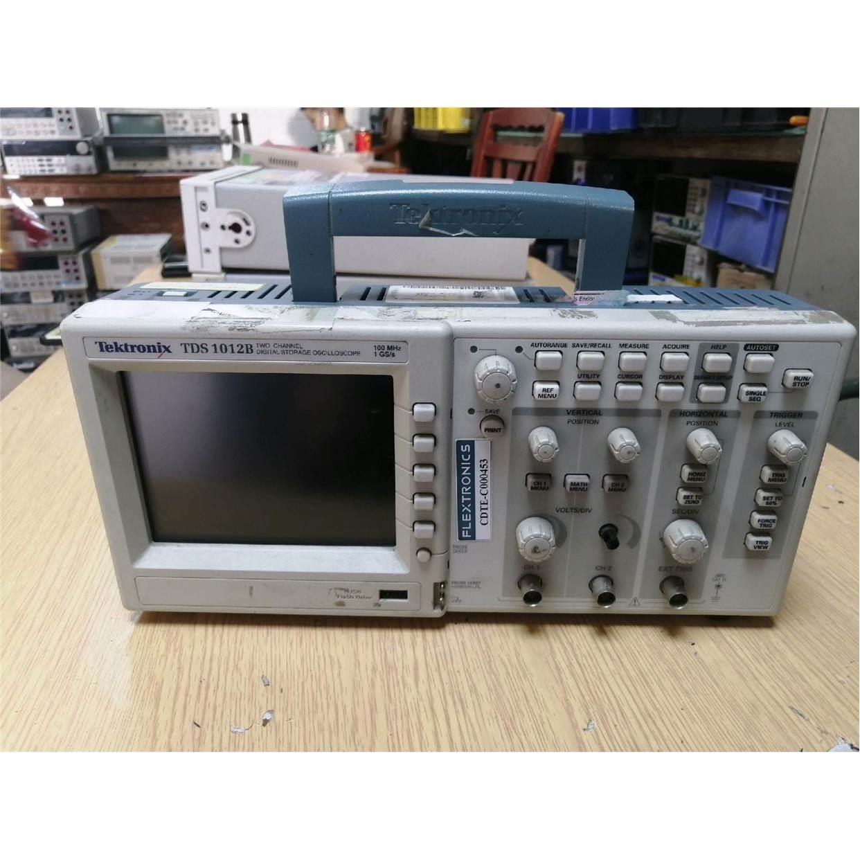 泰克TDS1012B示波器，双通道100MHz，外观如图所示
