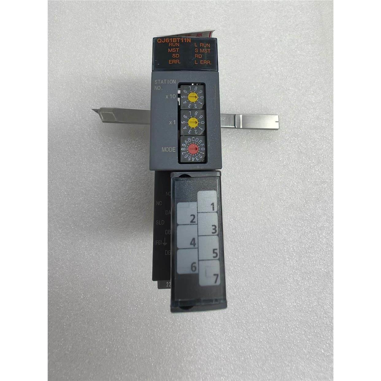 三菱QJ61BT11N，通讯模块。