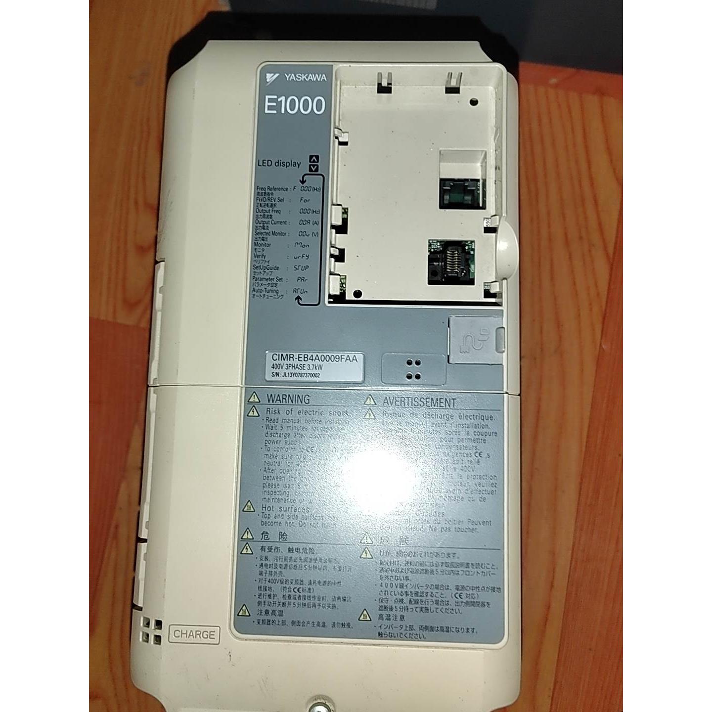 安川变频器CIMR-EB4A0009FAA     3.7K议价