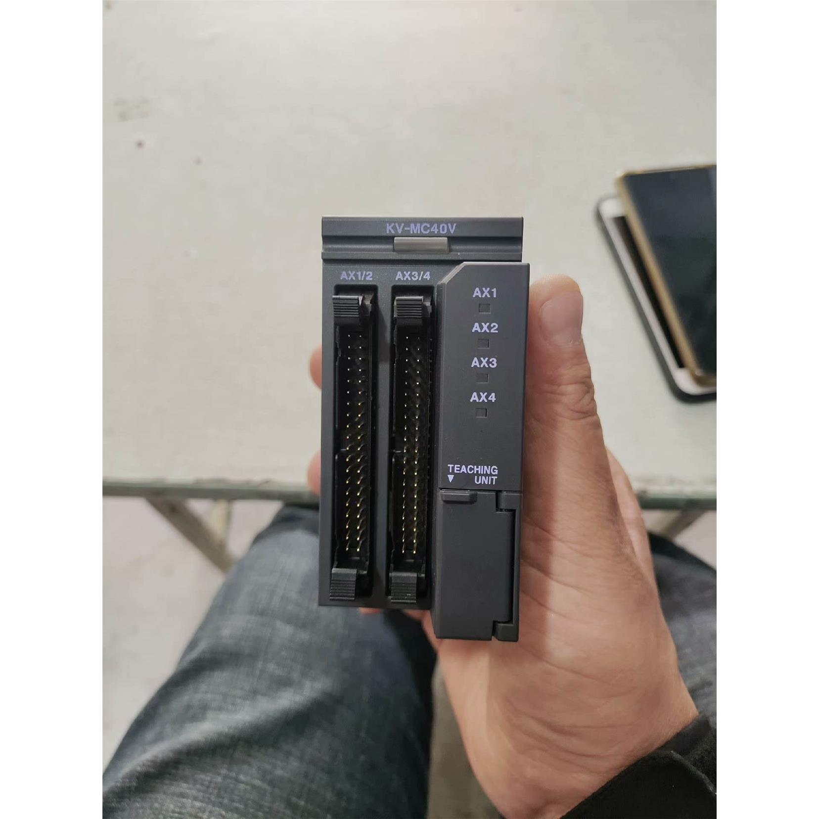 基恩士PLC控制器模块，KV-MC40V，现货一台，口罩机拆议价